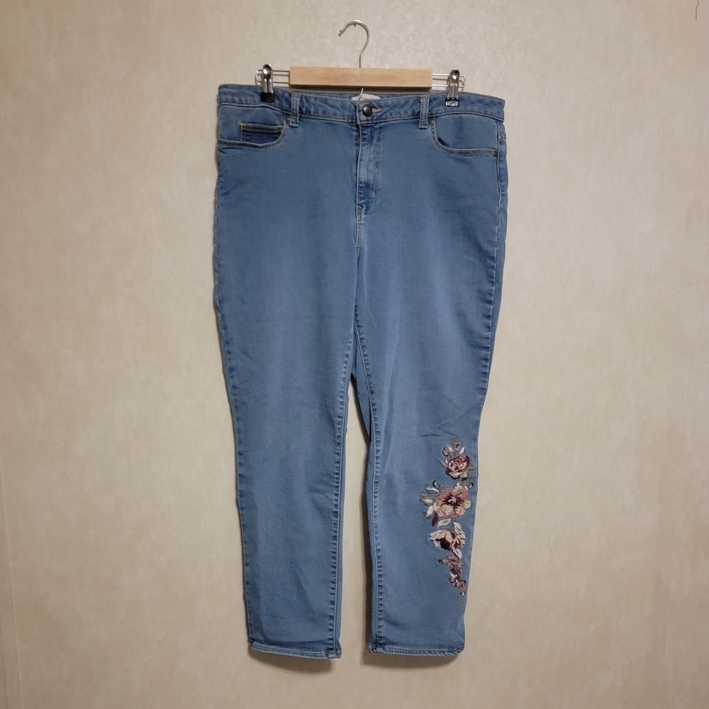 Women's Blue Embroidered Jeans